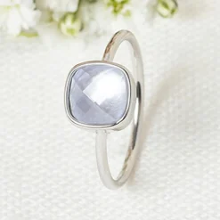 Hot Moonstone Bague Aëlle Nacre bleue en laiton