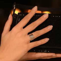 Femme By Rafaella Bague Chara en Argent