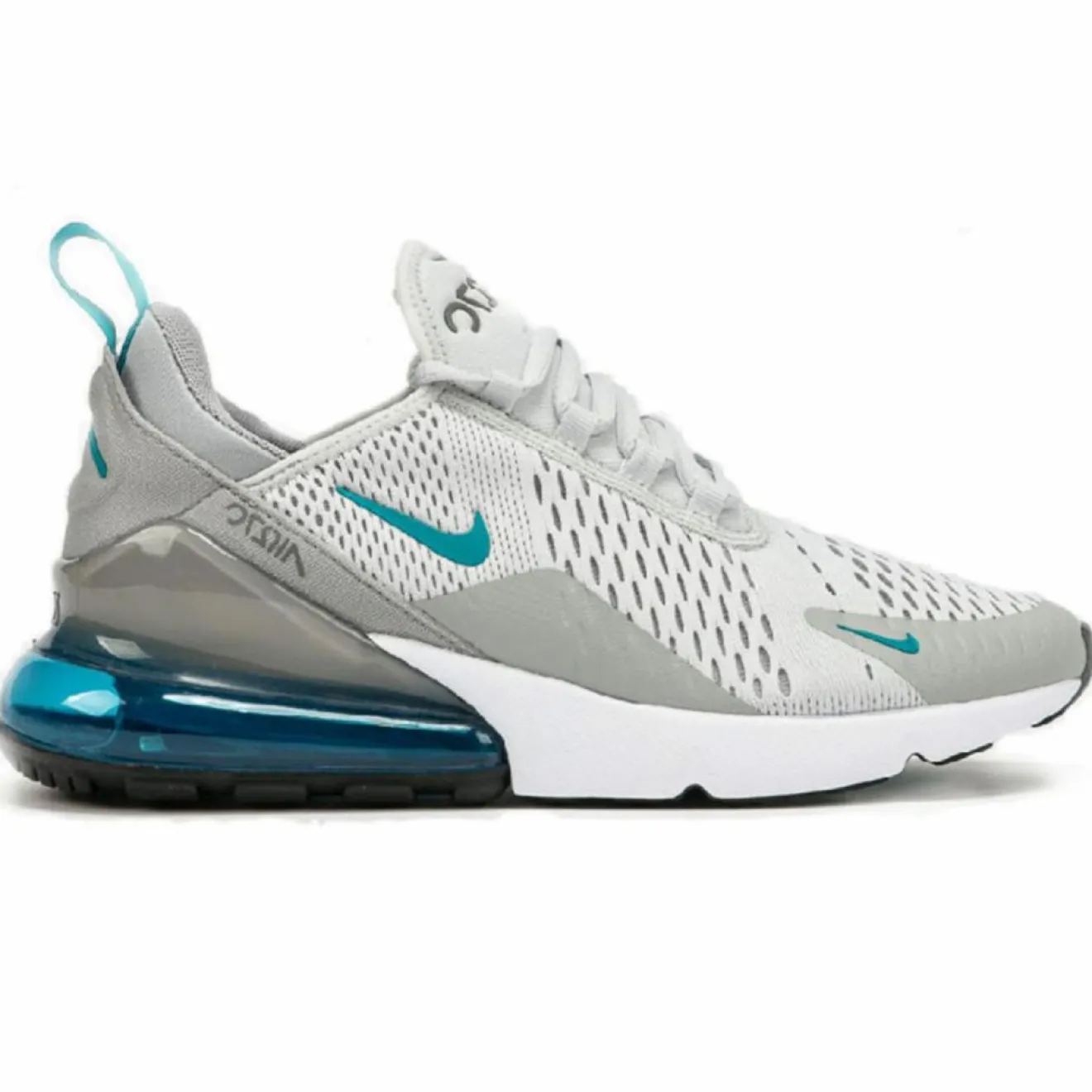 Homme Nike Baskets Air Max 270 grises