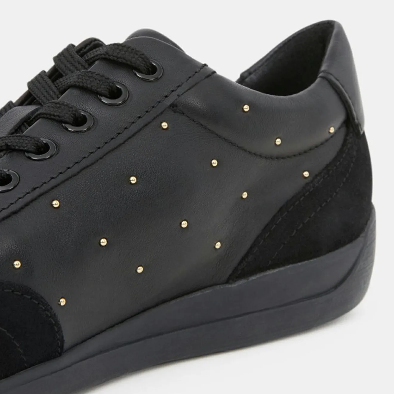 Discount Geox Baskets en Cuir & Velours de Cuir Myria noires