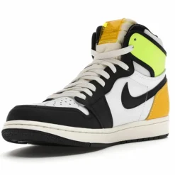 Outlet Nike Baskets en Cuir Air Jordan 1 High Og Vault blanc/noir/vert fluo/jaune
