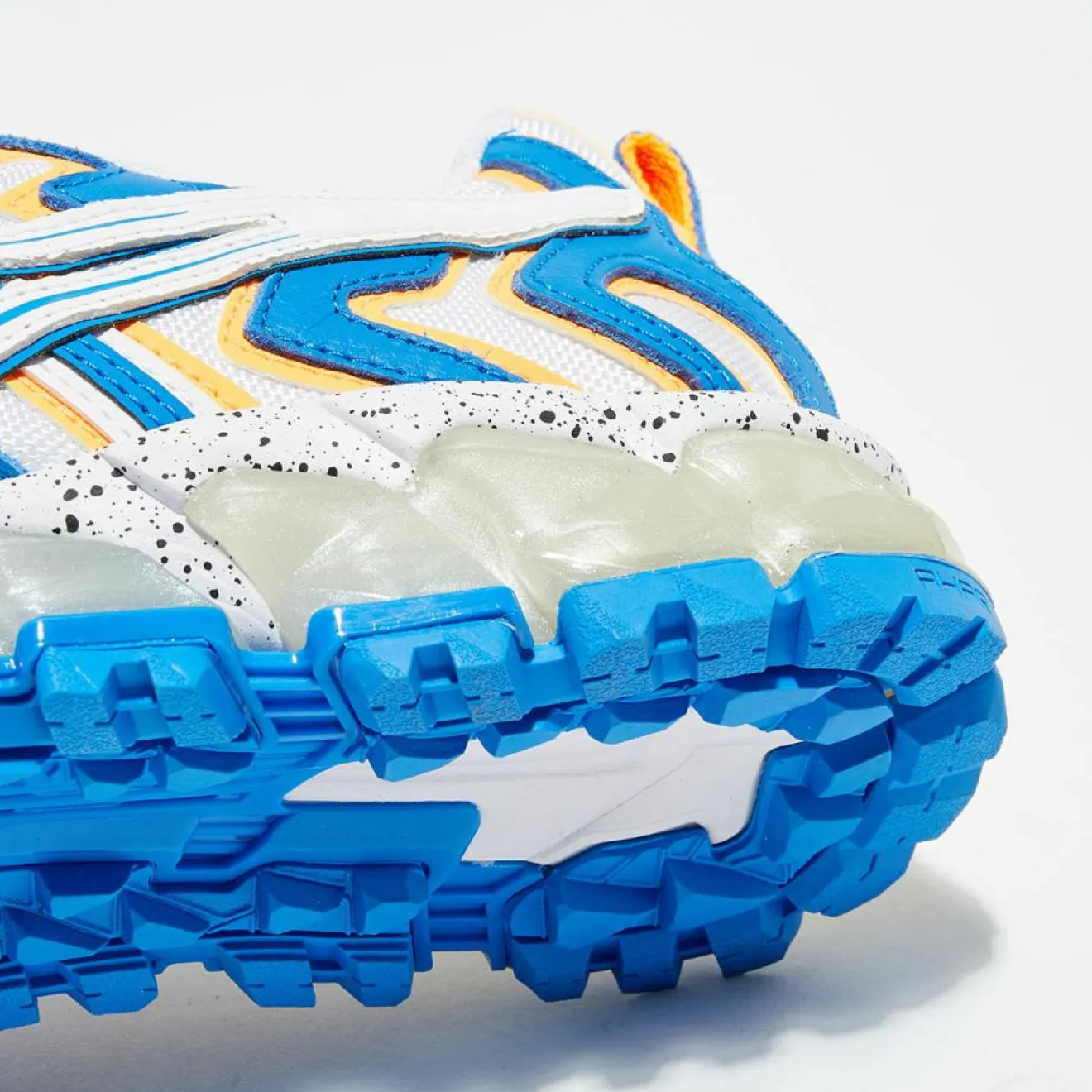 Femme Asics Baskets Nandi blanc/bleu