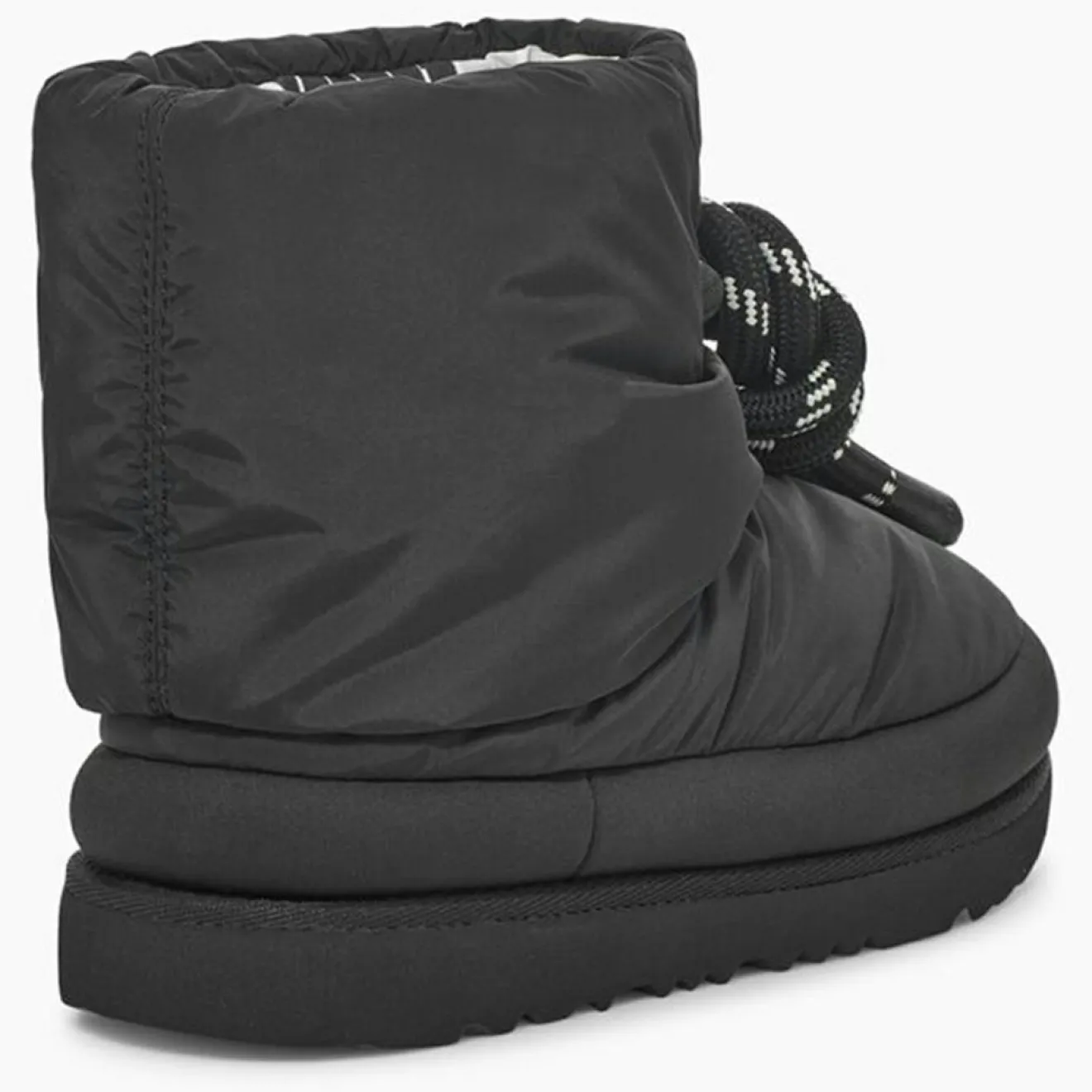 Enfant Ugg Boots Classic Maxi Short noires