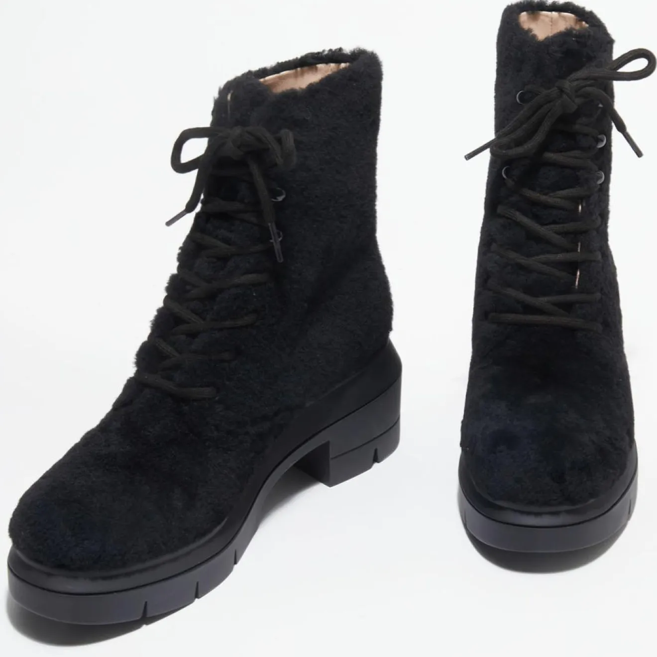 Femme Stuart Weitzman Boots en Peau de Mouton Nisha noires - Talon 7,5 cm