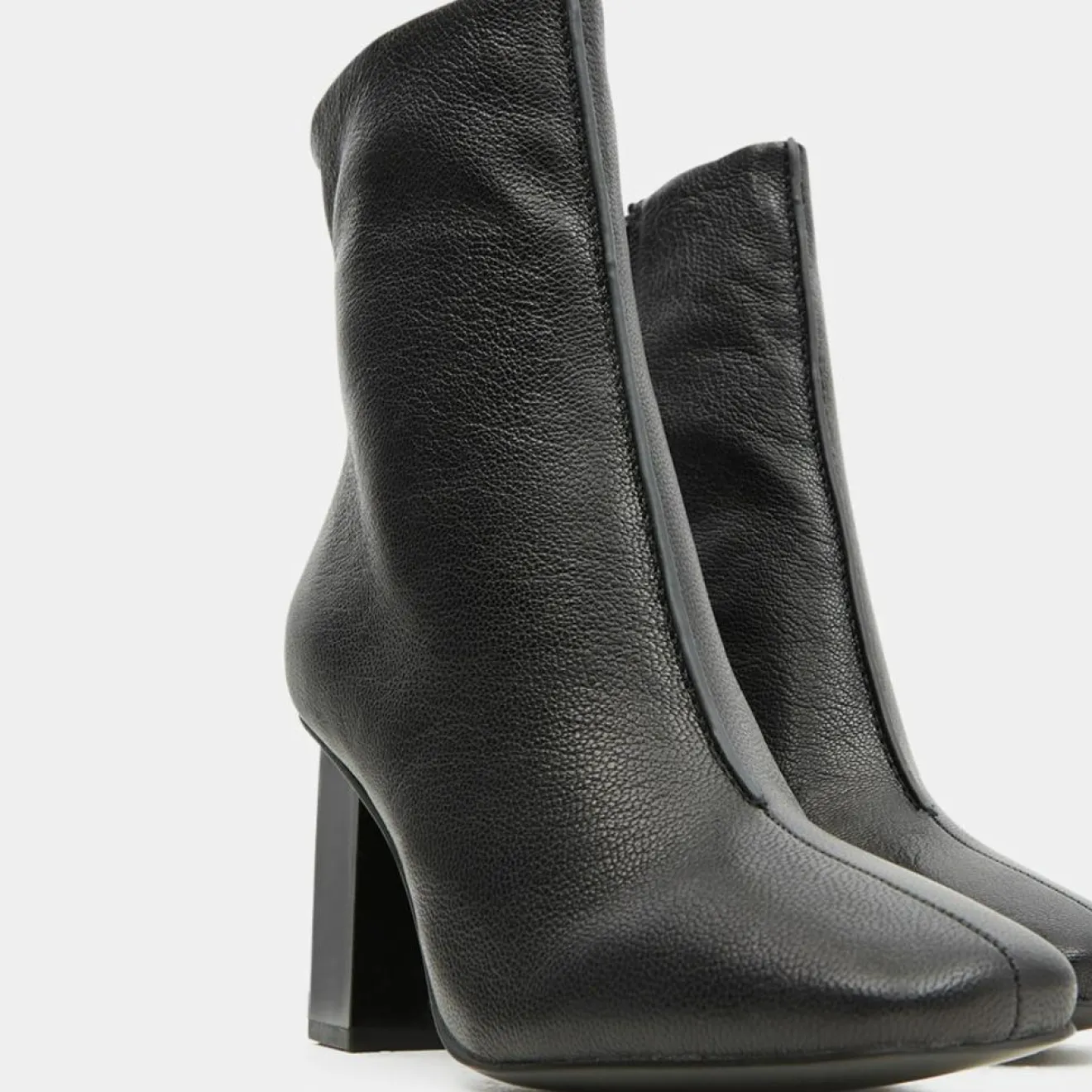 Sale Galeries Lafayette Bottines en Cuir à talon géométrique noires - Talon 8,5 cm