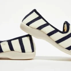 Homme Apologie Studio Chaussons charentais fourrés en Laine rayés blancs