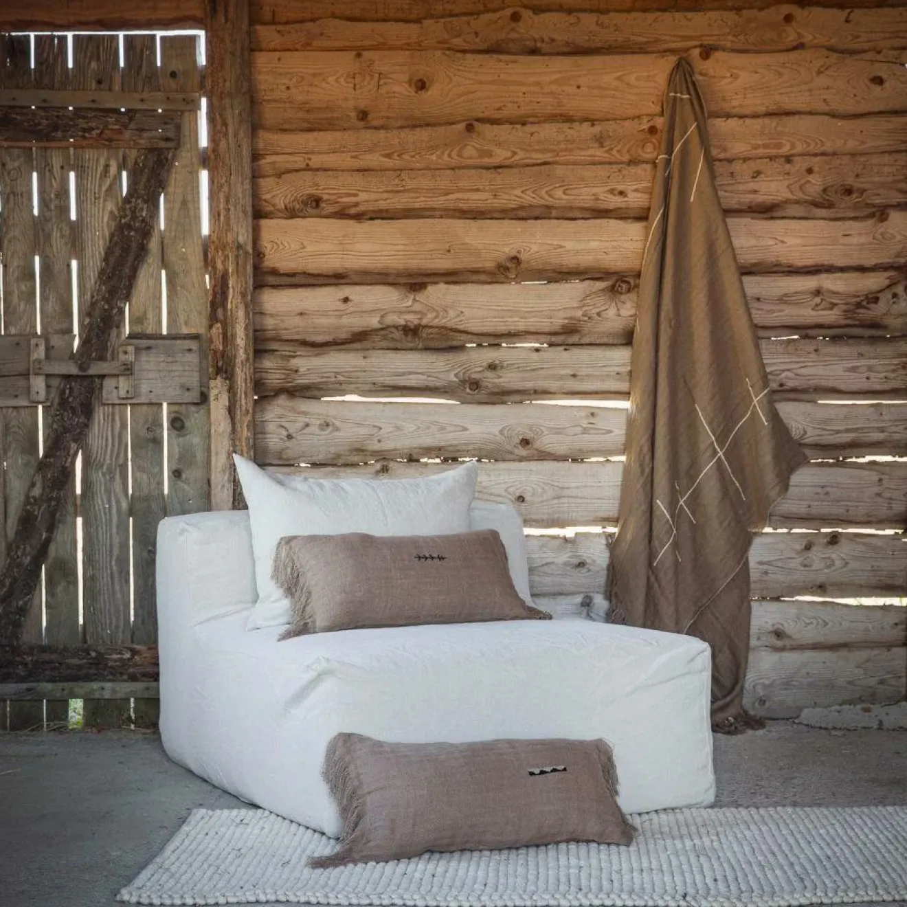 Bed and Philosophy Coussin en lin à chevrons marron 30x60cm