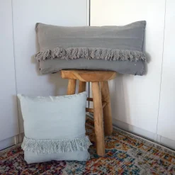 Bed and Philosophy Coussin en lin frangé gris 30x60cm