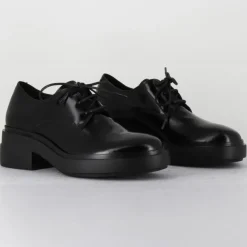 Best Vic Matie Derbies en Cuir noires - Talon 5.5 cm