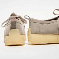 Homme Clarks Derbies en Velours de Cuir Rossendale gris clair