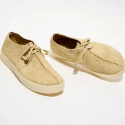 New Clarks Derbies en Velours de Cuir texturé Trek Cup beiges