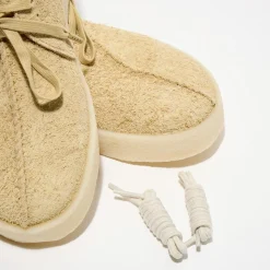 New Clarks Derbies en Velours de Cuir texturé Trek Cup beiges