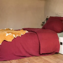 Bed and Philosophy Drap housse en lin lavé rouge 90x200cm