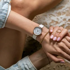 Femme Amelia Parker Montre Femme Petite Classique en Cuir blanche