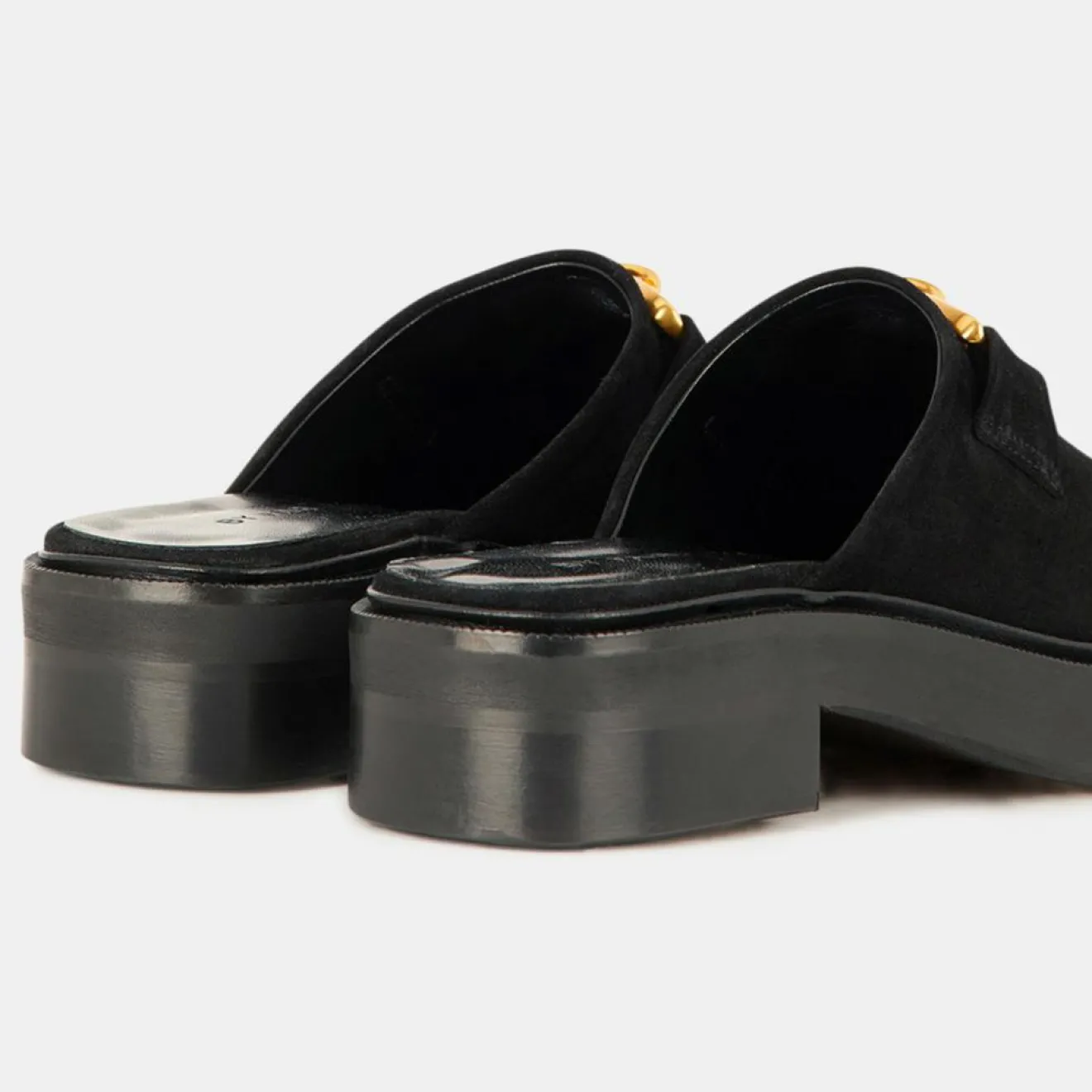 Femme By Far Mules en Cuir sabot noires