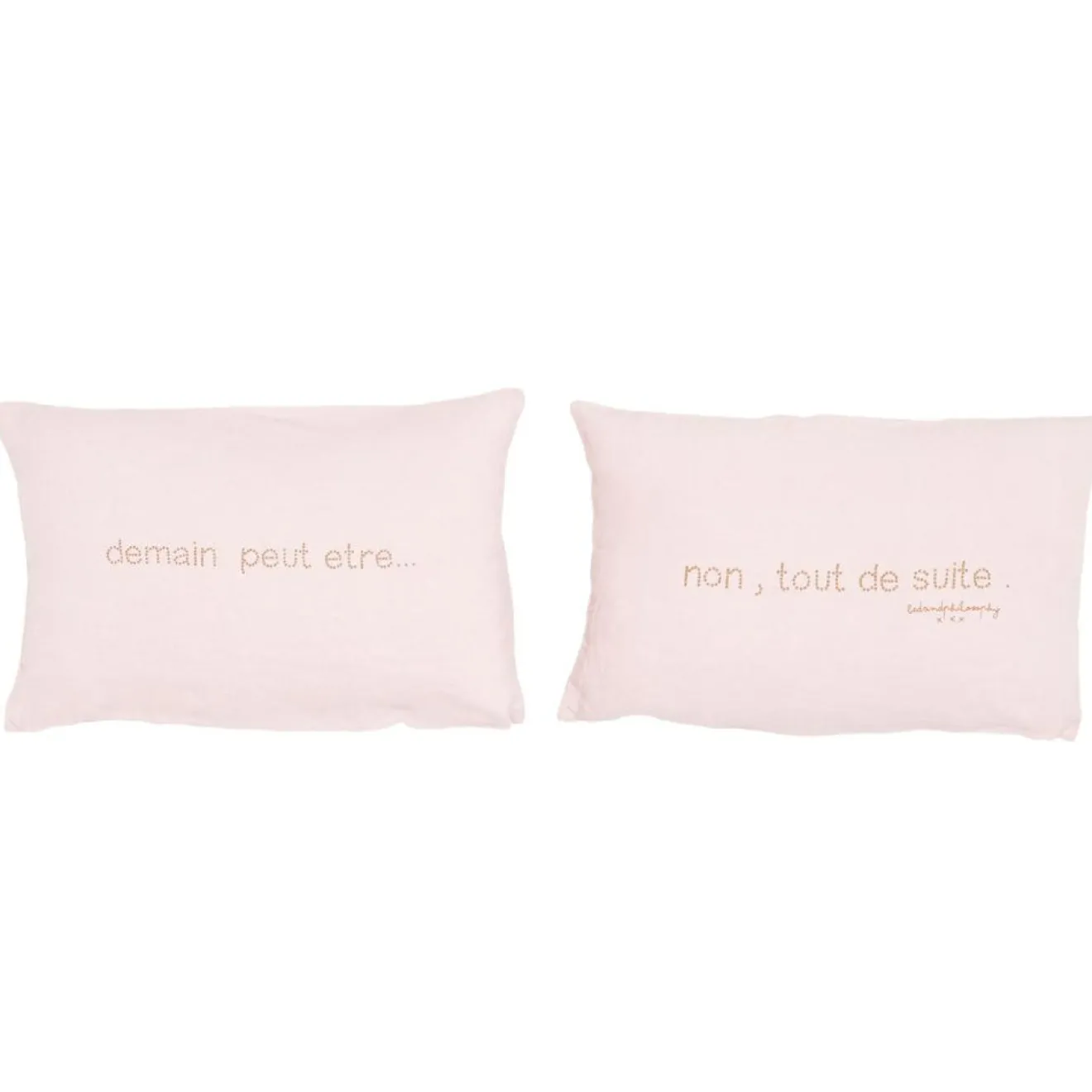 New Bed and Philosophy Paire de coussins sérigraphiés en lin roses 25x40cm