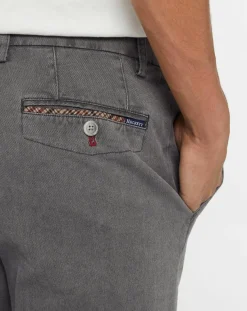 Homme Hackett London Pantalon Chino Slim Armure gris