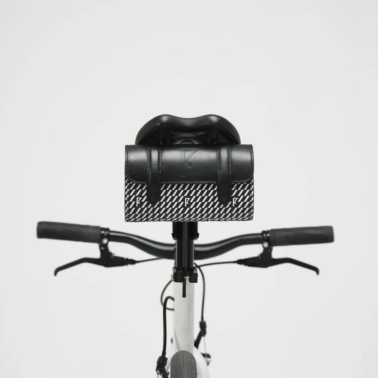 Hot Maison Faret Petit Sac en Toile enduite & Cuir Cyclo noir/blanc - 10x17x4.5 cm