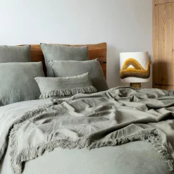 Bed and Philosophy Plaid en lin & coton finitions frangées vert 150x180cm