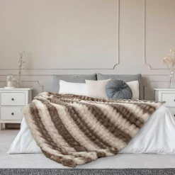 Home Deco Factory Plaid imitation fourrure luxury blanc/marron - 140x200 cm