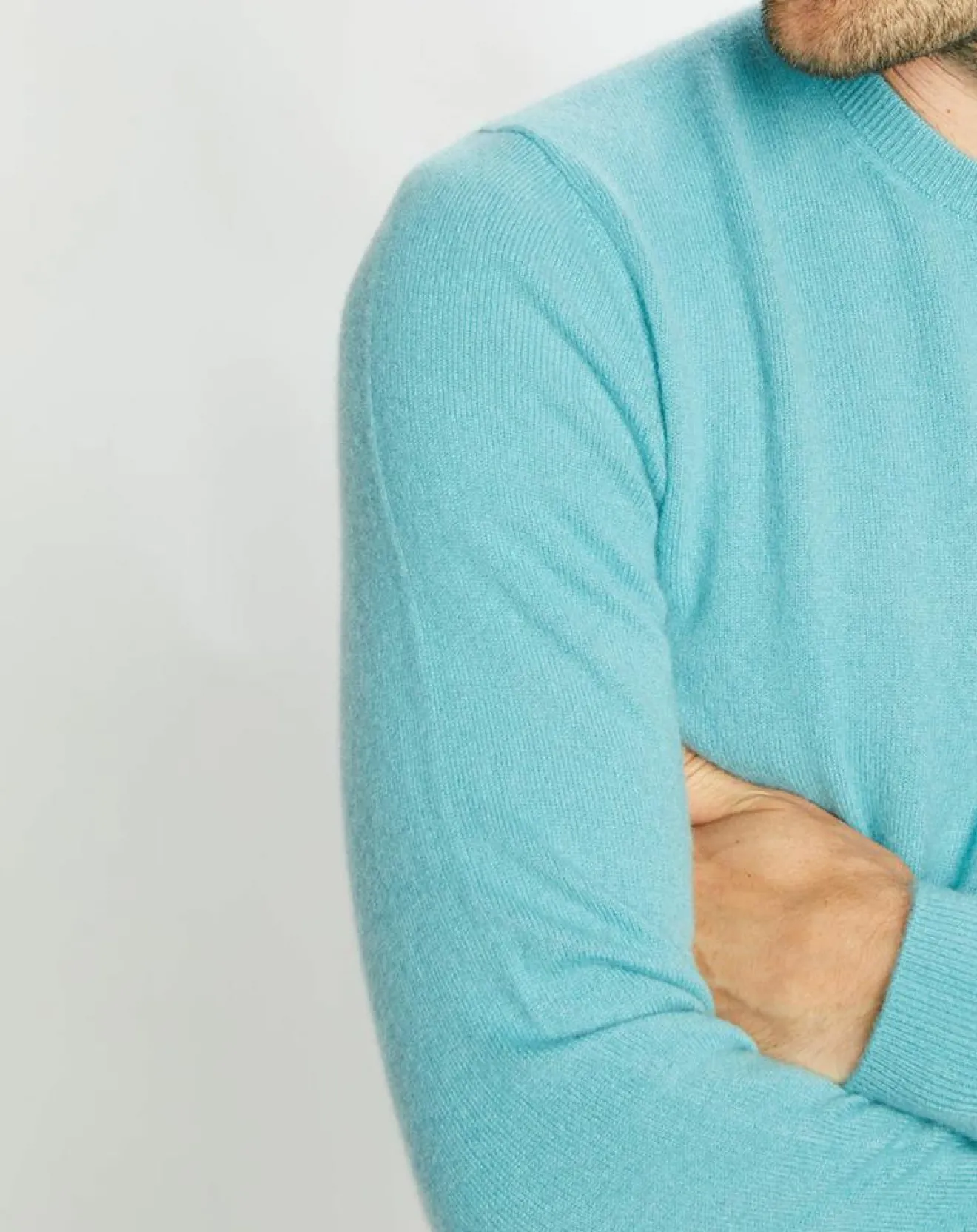 Outlet Galeries Lafayette Pull 100% Cachemire Nachron col ras du cou bleu