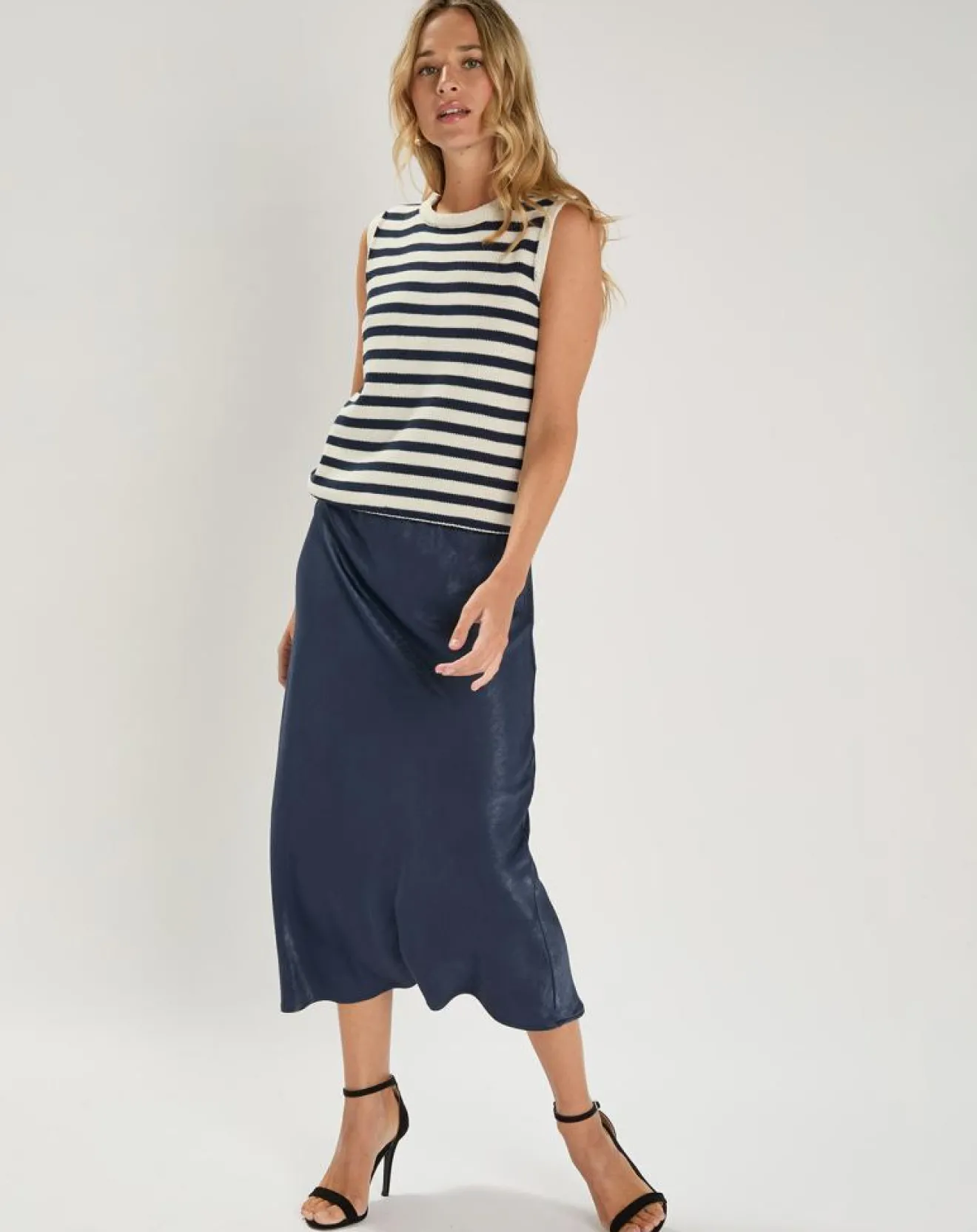 An'ge Pull Vanamata marine