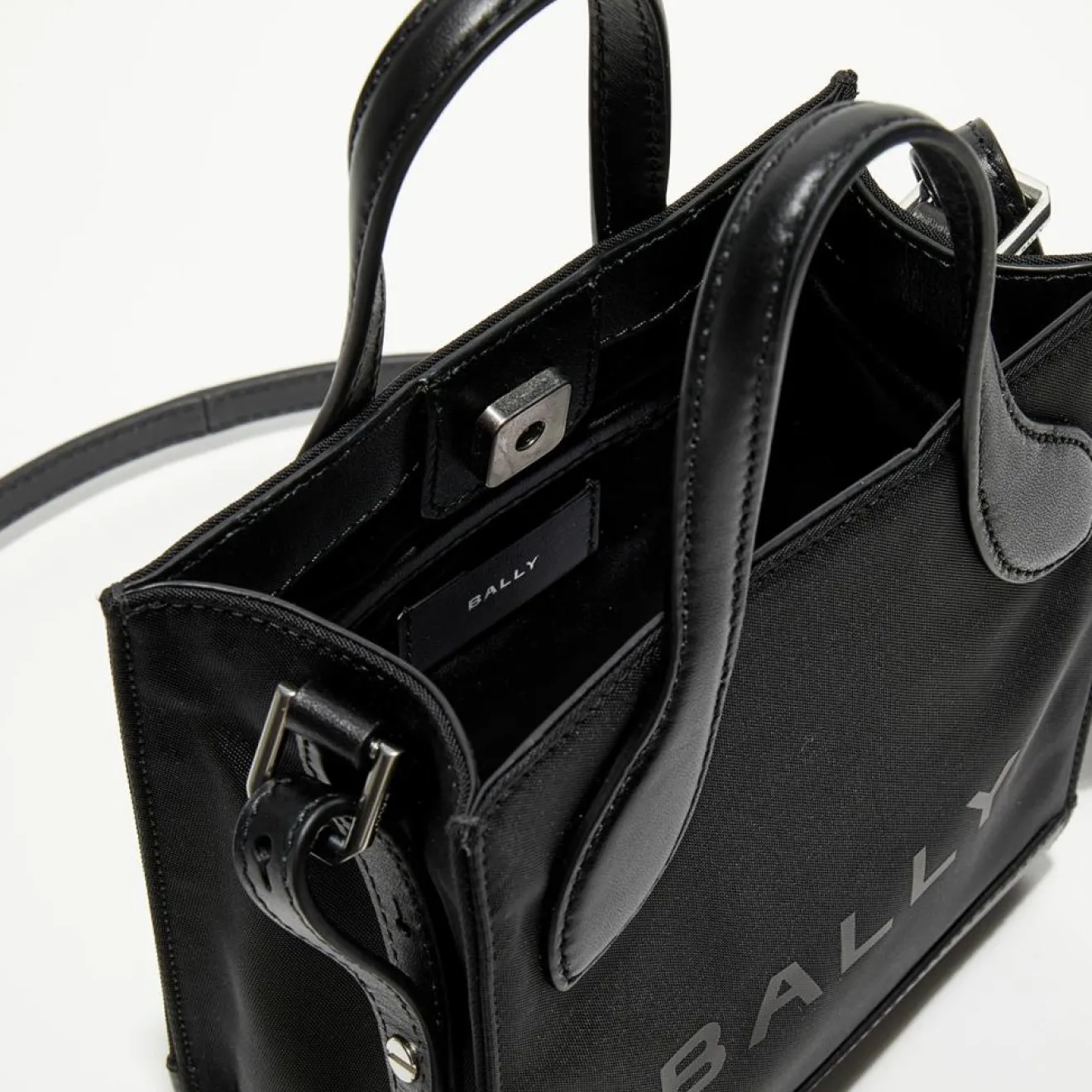 New Bally Sac à main en Cuir avec logo noir - 22x18 cm