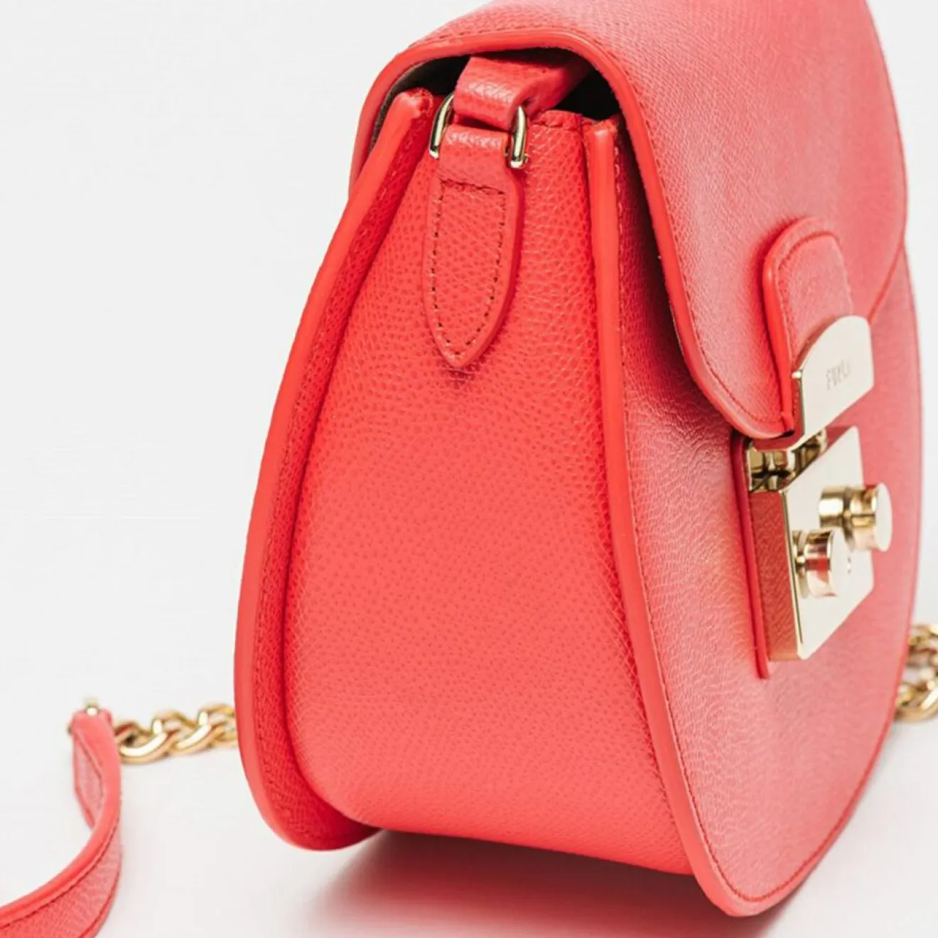 Hot Furla Sac bandoulière en Cuir Metropolis Mini rouge 17x15x8 cm