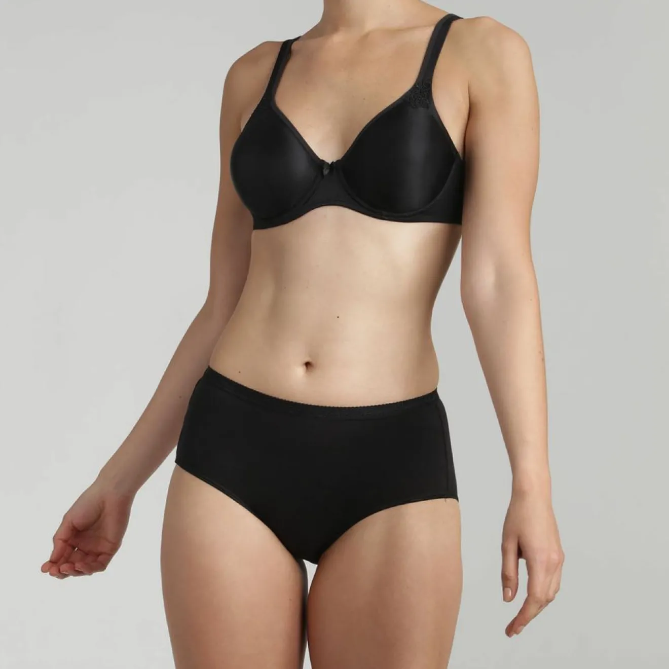 Femme Playtex Soutien-gorge avec armatures Essentiel Support noir